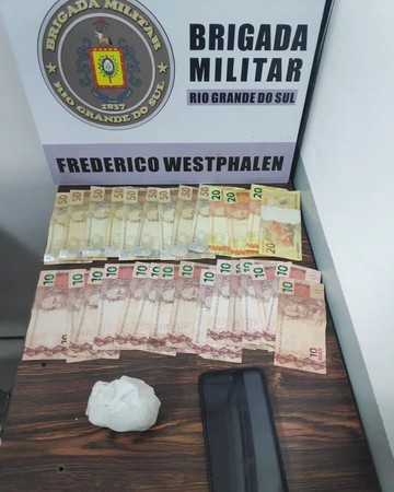Capa Homem é preso com cocaína e dinheiro em Frederico Westphalen