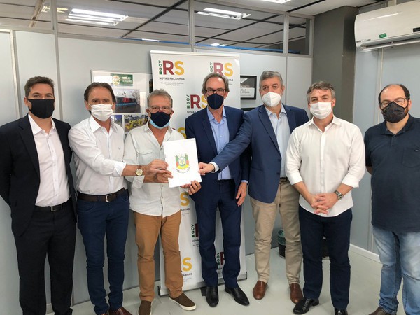 Capa FW assina convênio do Avançar Pavimenta
