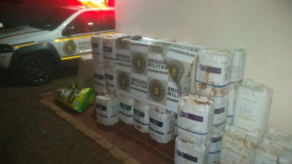 Capa BM prende homem por contrabando de agrotóxicos em Crissiumal