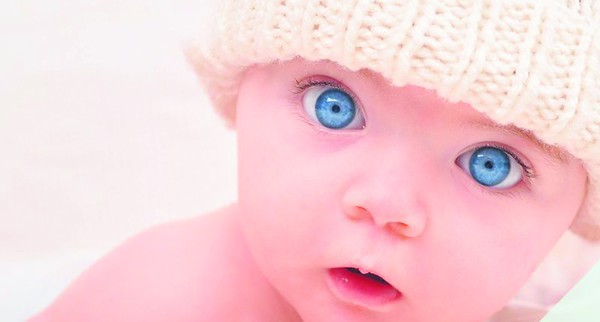 Capa Retinoblastoma: câncer acomete filha do apresentador Tiago Leifert
