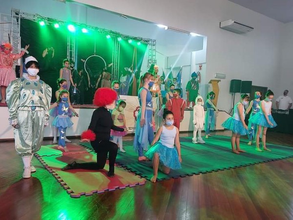 Capa Projeto Cultura na Escola promove espetáculos pela região