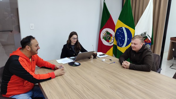 Capa Constituída a CPI da Câmara de FW