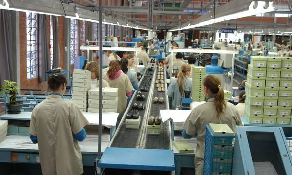 Capa Saldo entre empresas abertas e fechadas no país voltou a ser positivo em 2019, segundo IBGE