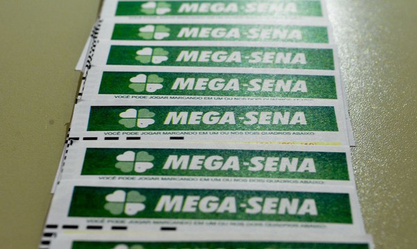 Capa Sem vencedores, Mega-Sena acumula e prêmio vai a R$ 60 milhões