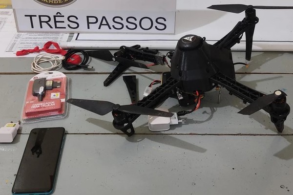 Capa BM apreende drone que sobrevoava presídio