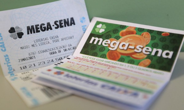 Capa Ninguém acerta os seis números da Mega-Sena e prêmio acumula