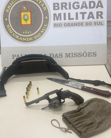 Capa Homem é preso por porte ilegal de arma de fogo em palmeira das Missões