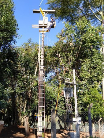 Capa Foz do Chapecó faz manutenção no sistema de alerta do vertedouro