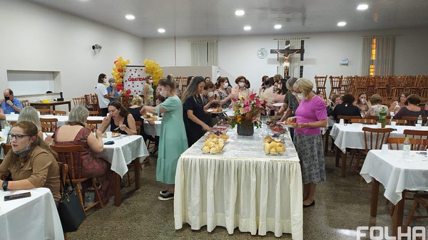 Capa FW: paróquia promove confraternizações para catequistas