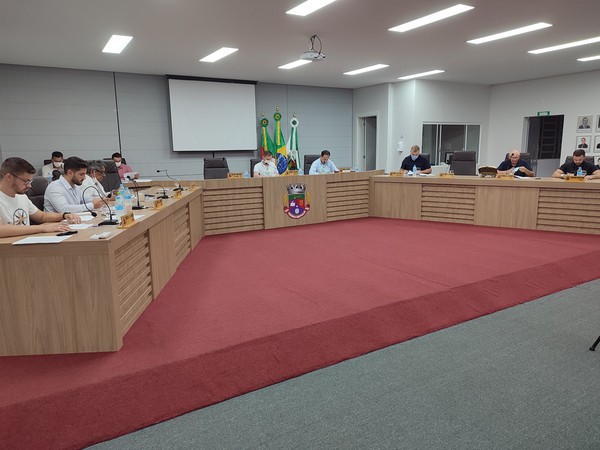 Capa Legislativo de FW aprova pavimentações na cidade e interior