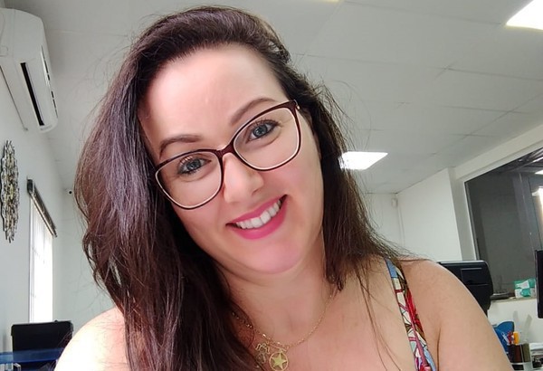 Capa Frederiquense doa medula óssea para uma americana