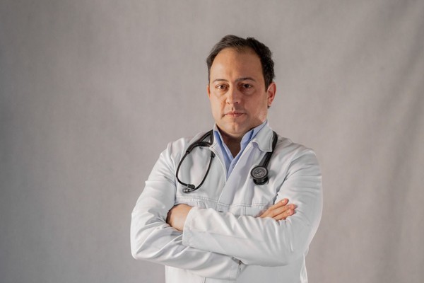 Capa Médico de FW é um dos únicos do Brasil a participar de encontro para validação de medicamentos sobre pneumoconioses
