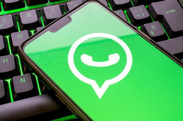 Capa WhatsApp vai permitir que usuário "esconda" que está online e saia de grupos silenciosamente