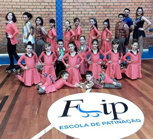 Capa Flip participa da 2ª Copa Oeste de Patinação