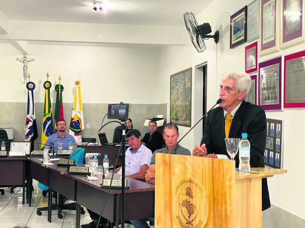 Capa Teco Garcia recebe título de Cidadão Vicentino
