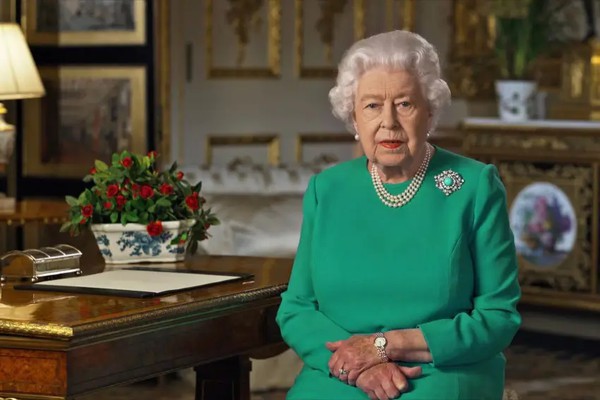 Capa Rainha Elizabeth II morre aos 96 anos