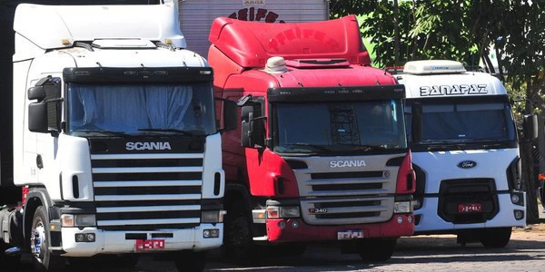 Capa Auxílio caminhoneiro paga hoje R$ 2 mil a mais 140 mil motoristas