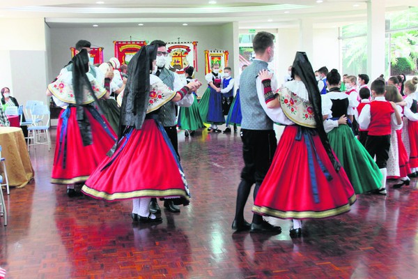 Capa Centro Cultural 25 de Julho recebe medalha na ALRS