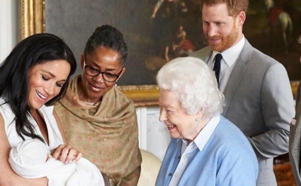 Capa Médicos estão preocupados com saúde de Rainha Elizabeth