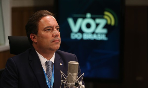 Capa Presidente da Caixa explica como será pagamento do Auxílio Brasil