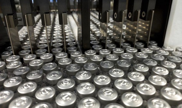 Capa Fiocruz espera receber três lotes de IFA neste domingo