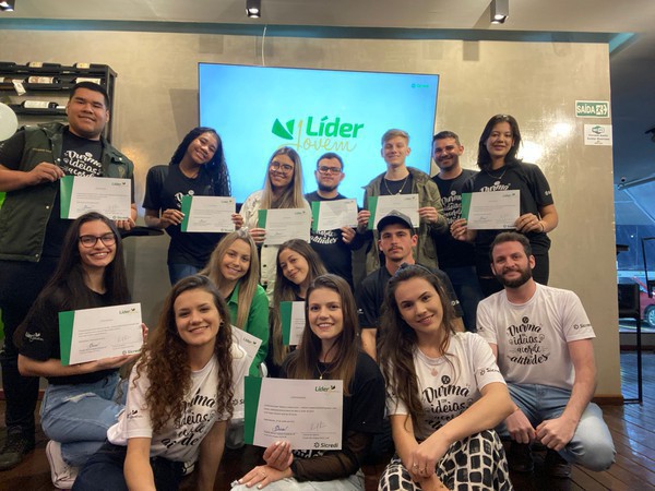 Capa Líder Jovem e Sicredi Mulher contemplam mais de mil participantes de três Estados