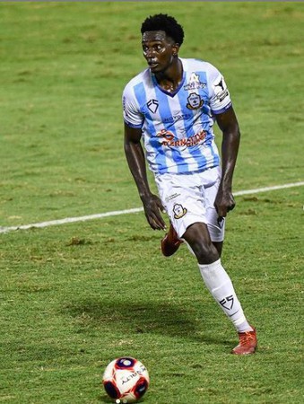 Capa União Frederiquense anuncia zagueiro Heltton