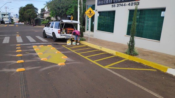 Capa FW: Rua Assis Brasil recebe melhorias no trânsito
