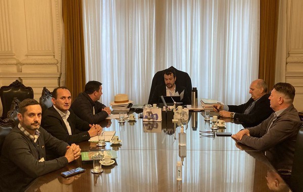 Capa Presidente do CIGRES cumpre agenda na Capital do Estado