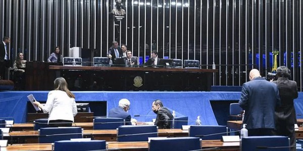 Capa Senado aprova projeto que obriga planos de saúde a cobrir tratamentos fora da lista da ANS