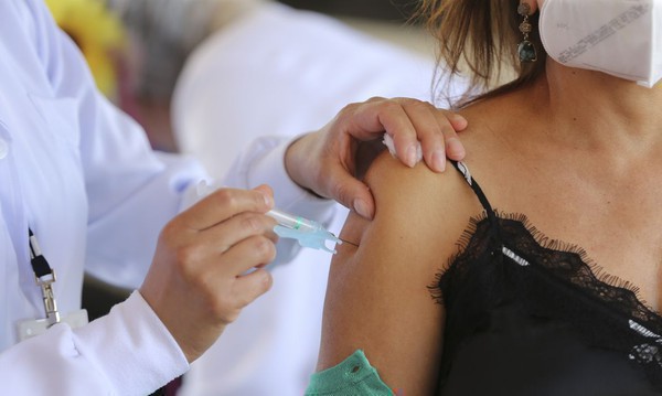 Capa RS chega a 30% de toda a população vacinada com a dose de reforço