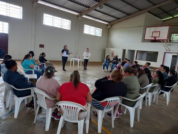 Capa FW: Cras realiza encontros com famílias em situação de vulnerabilidade