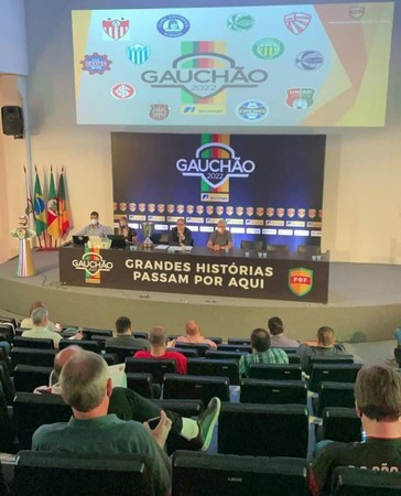 Capa União-FW estreia no Gauchão contra o Novo Hamburgo