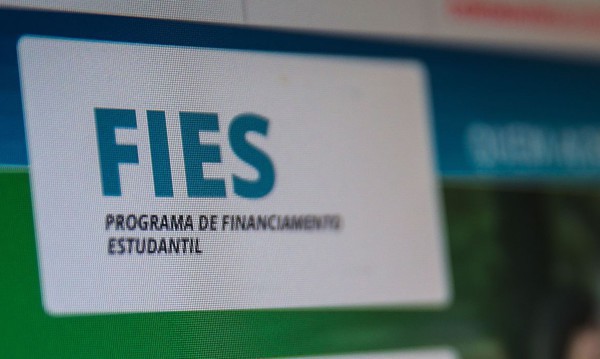 Capa Estudantes inadimplentes já podem renegociar dívidas com Fies