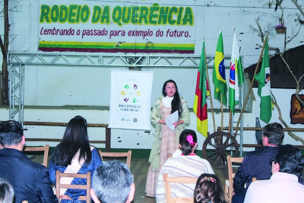 Capa 28ª RT: projeto vai capacitar entidades sobre mídias digitais