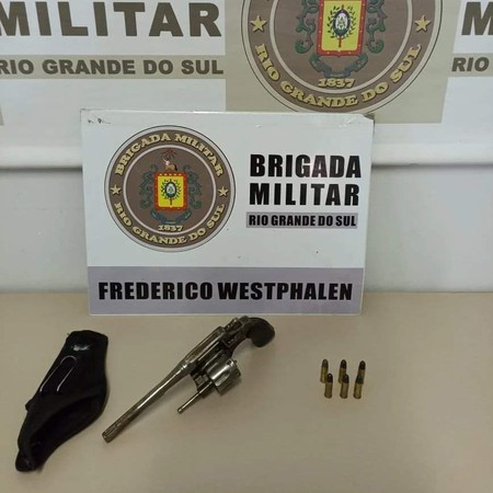 Capa Mais uma prisão por porte ilegal de arma em FW