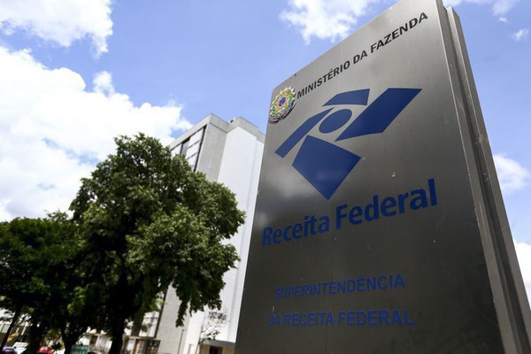 Capa Receita Federal arrecada mais de 165 bilhões em maio de 2022