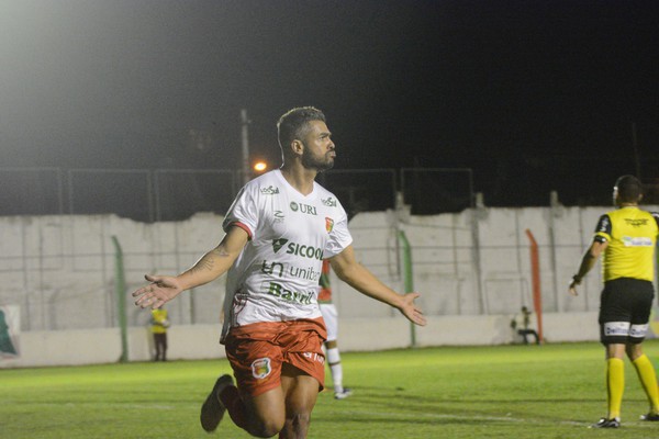 Capa União conquista ótima vantagem nas quartas de final da Divisão de Acesso