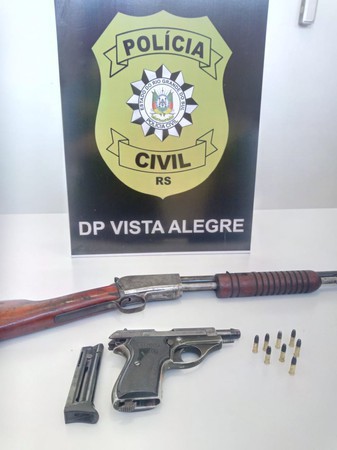 Capa Armas são apreendidas em Vista Alegre