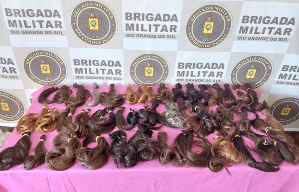 Capa Mechas de cabelos são doadas pelo 39º BPM