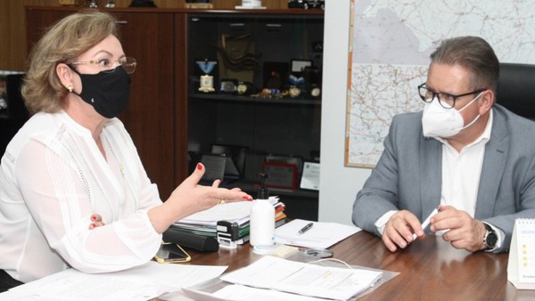 Capa Secretarias preparam estratégias para combater golpes no campo