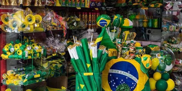 Capa Copa, Black Friday e Natal devem injetar mais de R$ 20 bilhões na economia