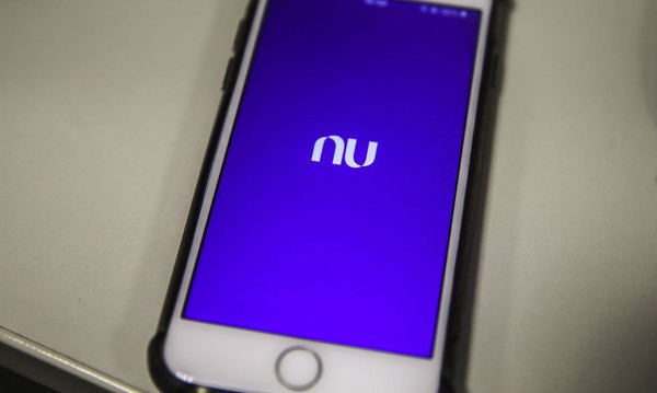 Capa Aplicativos do Nubank e do Banco do Brasil enfrentam instabilidade