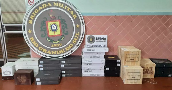 Capa BM apreende carga de bebidas de origem estrangeira