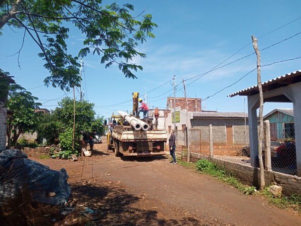Capa Moradores do Loteamento Conquista e Osvaldo Cruz recebem rede de energia elétrica