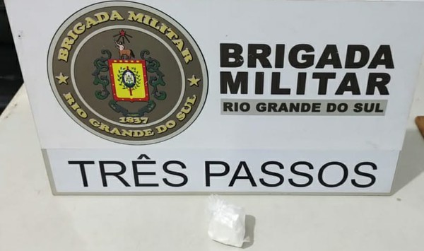 Capa Três Passos: 7º BPM prende mulher por tráfico de drogas