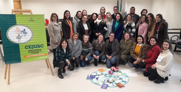 Capa TJRS capacita facilitadores da Justiça Restaurativa em FW