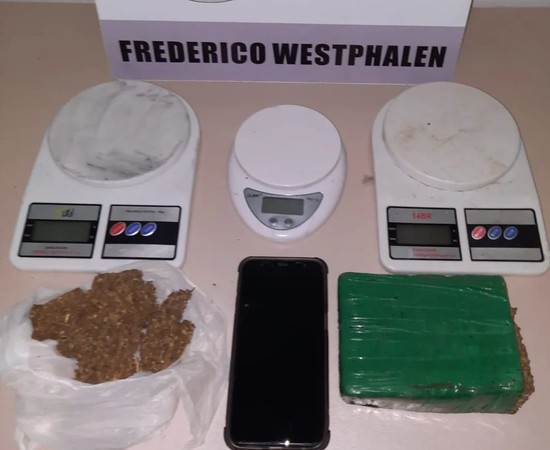 Capa FW: Mulher é presa por tráfico de drogas