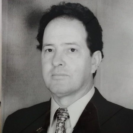 Capa Morre professor Pasqual Minetto