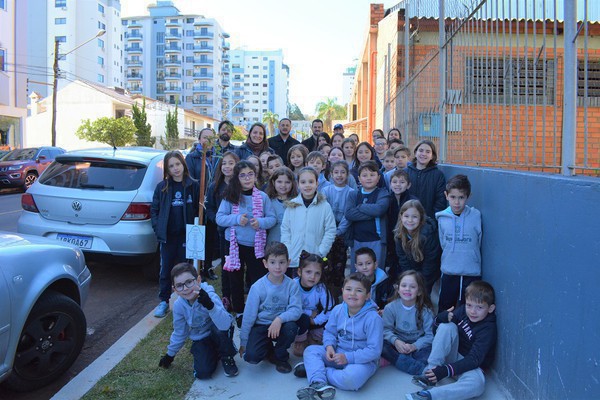 Capa Programa “Arboriza Frederico” une projeto com educação ambiental